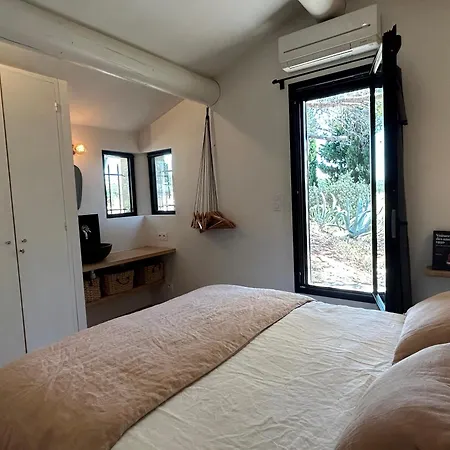Bed & Breakfast Mas Des Alpilles *